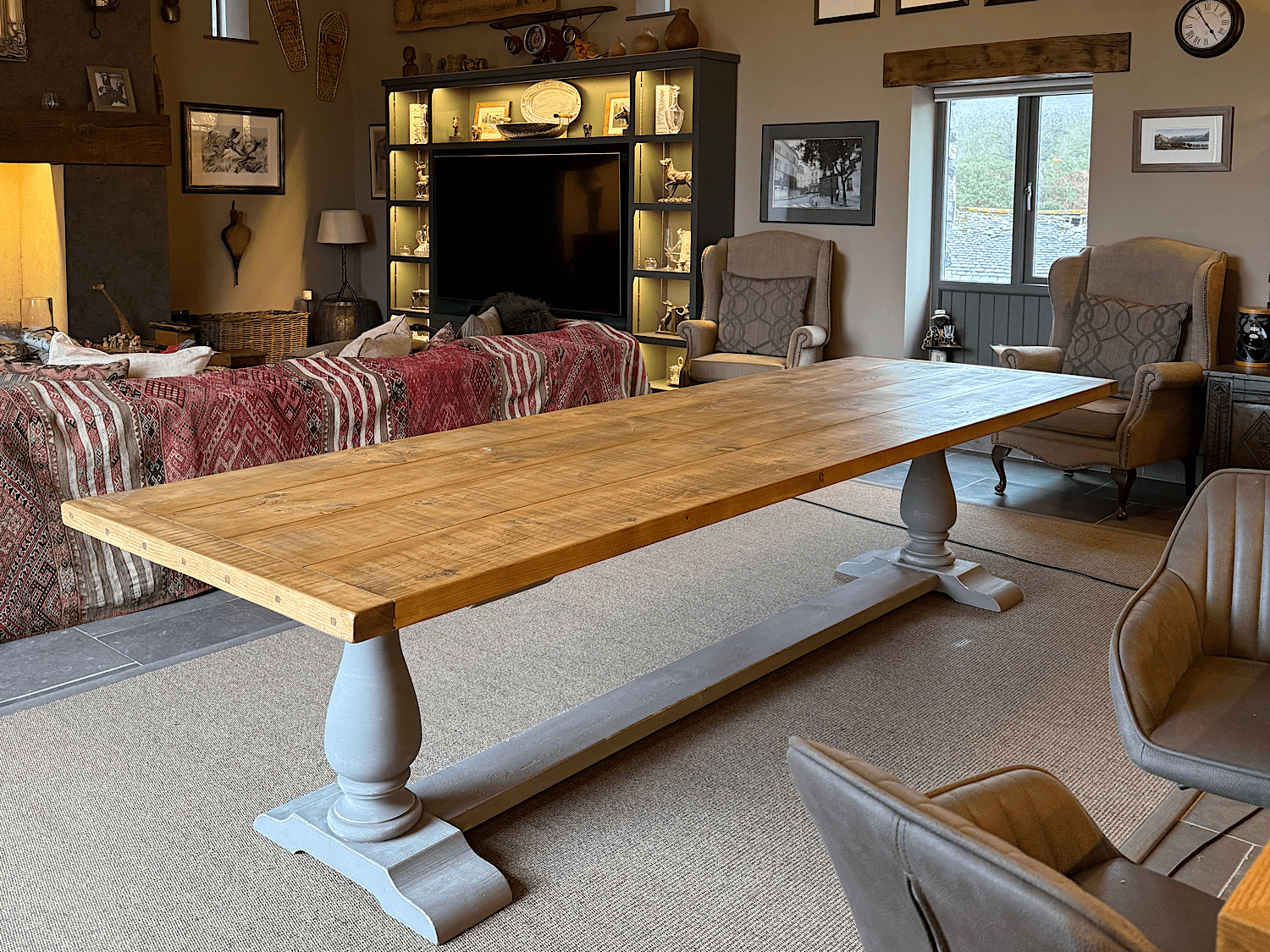 Balustrade Pedestal Table